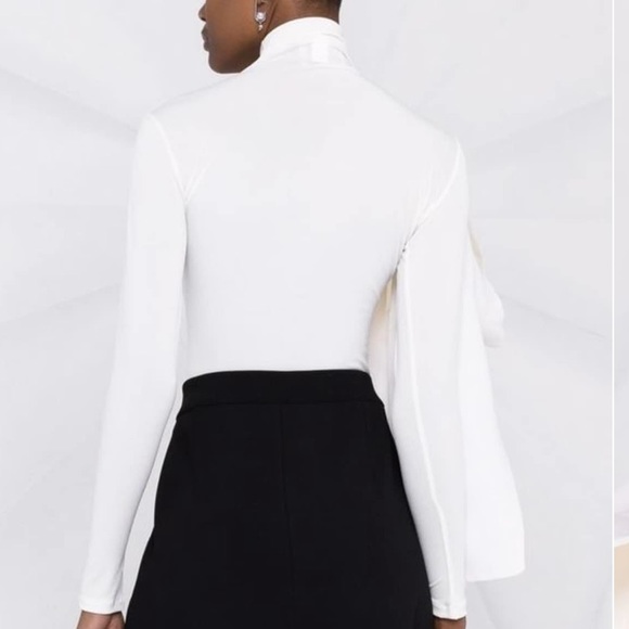 COPY - Mock neck top with large organza bow - Picture 4 of 8